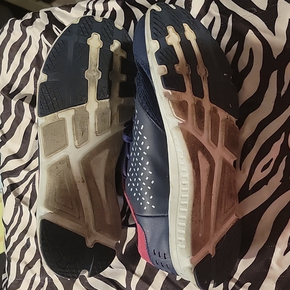 Under Armour Shoes - Picture 4 of 4